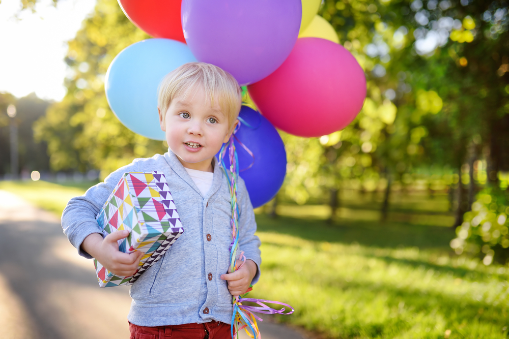 3歳の男の子への誕生日プレゼント特集 親も喜ぶ知育玩具や絵本 おもちゃ以外も登場 Giftpedia Byギフトモール アニー