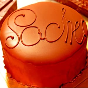 最高級洋菓子 ウィーンの銘菓ザッハートルテ チョコレートケーキ12cm 【記念日プレート付】