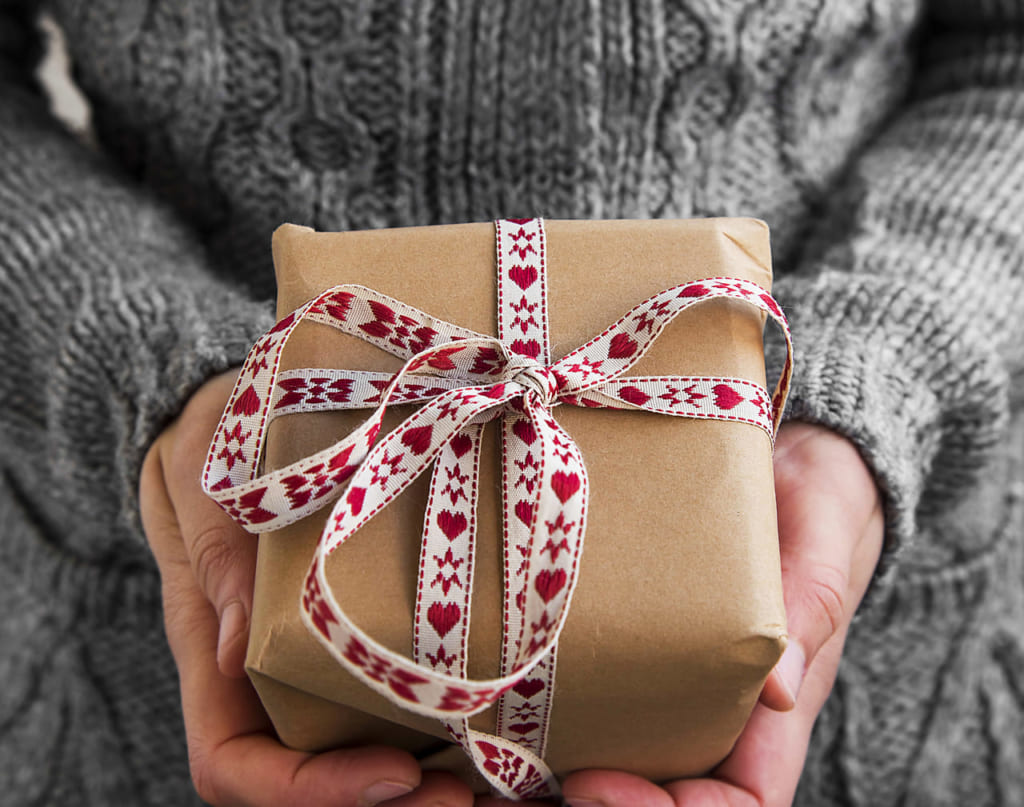 【80代女性】年配女性に喜ばれるプレゼントはコレ！選び方＆予算相場も【傘寿祝い・敬老の日etc】 Giftpedia