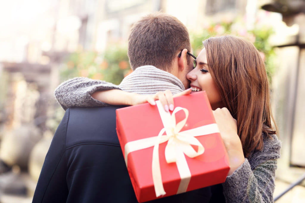 クリスマス彼女にプレゼントしたい！手軽な価格のおすすめアイテム54選  Giftpedia byギフトモールアニー