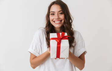 代女性 友人や先輩 彼女が喜ぶおしゃれなプレゼント特集 選び方 予算 メッセージ集も Giftpedia