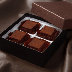 和ショコラキューブ 4個★和素材の寒天を使用したとろける3cm角チョコレート！