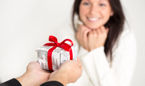 【アラフォー女性に贈る】プレゼントには何が喜ばれる？選び方＆厳選商品をご紹介！ Giftpedia