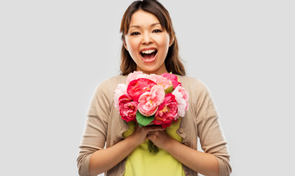 快気祝いマナー ギフト特集 明るい色の花を贈り元気をアピール Giftpedia Byギフトモール アニー