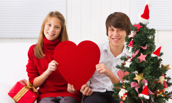 クリスマス 中学生の彼女がときめく プレゼントランキング おすすめペアグッズも Giftpedia Byギフトモール アニー