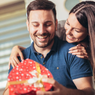 クリスマス プレゼントなしのカップルが多いって本当 長続きしたいなら贈るべきアイテムをご紹介 Giftpedia Byギフトモール アニー