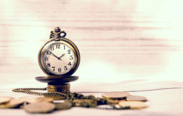 退職祝いに時計を贈ろう 選び方や予算相場と おすすめアイテム40選 をご紹介 Giftpedia