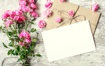 結婚祝い メッセージカードの書き方 文例 おしゃれに届けるヒント Giftpedia Byギフトモール アニー