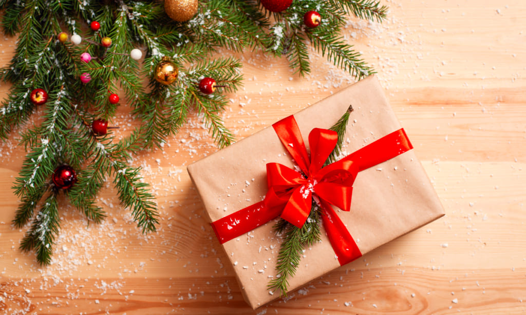 遠距離の彼氏彼女に贈るクリスマスプレゼント選 会えないカップルはどう渡す Giftpedia Byギフトモール アニー
