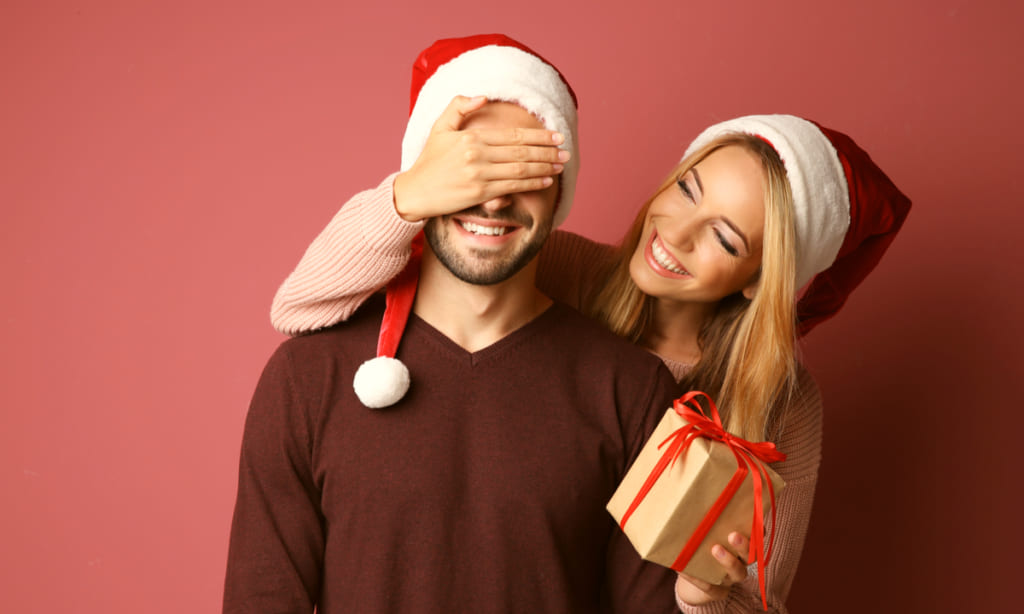 クリスマス前に金欠 彼氏を安いプレゼントで満足させたい 予算3000円 1000円程度 Giftpedia Byギフトモール アニー