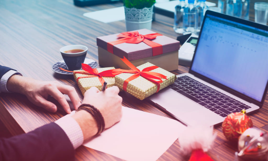 職場の人へのクリスマスプレゼントは気軽さがポイント 渡しやすいアイテム15選 Giftpedia Byギフトモール アニー