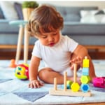 1歳の誕生日プレゼントに知育玩具がおすすめ！人気ランキングで紹介